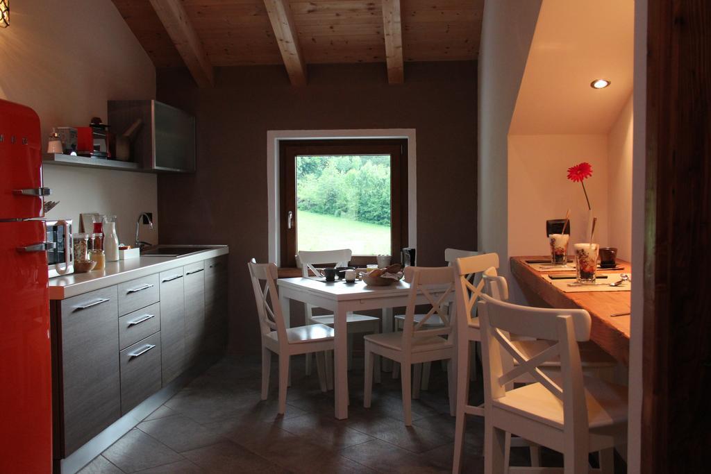 Mortirolo Bed & Breakfast Mazzo di Valtellina Ruang foto
