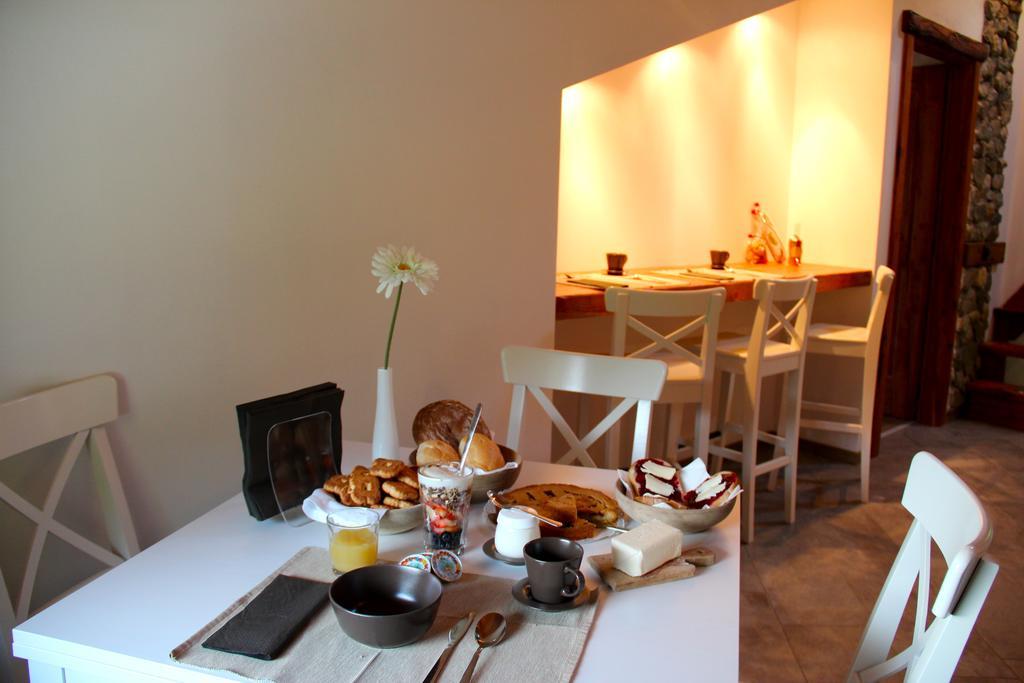 Mortirolo Bed & Breakfast Mazzo di Valtellina Ruang foto