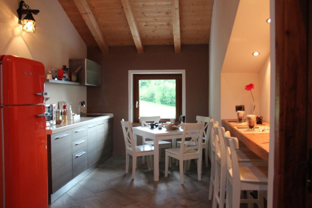 Mortirolo Bed & Breakfast Mazzo di Valtellina Ruang foto